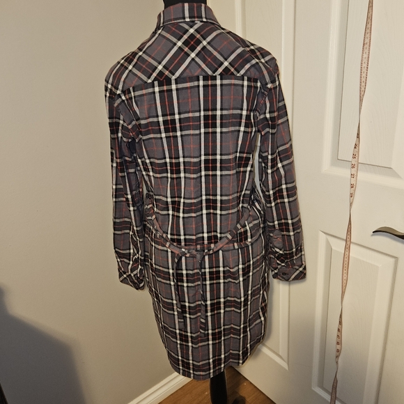 BC clothing oversized flannel top, cottage, western, Y2K, farmgirl, 90s, gingham - Picture 3 of 9